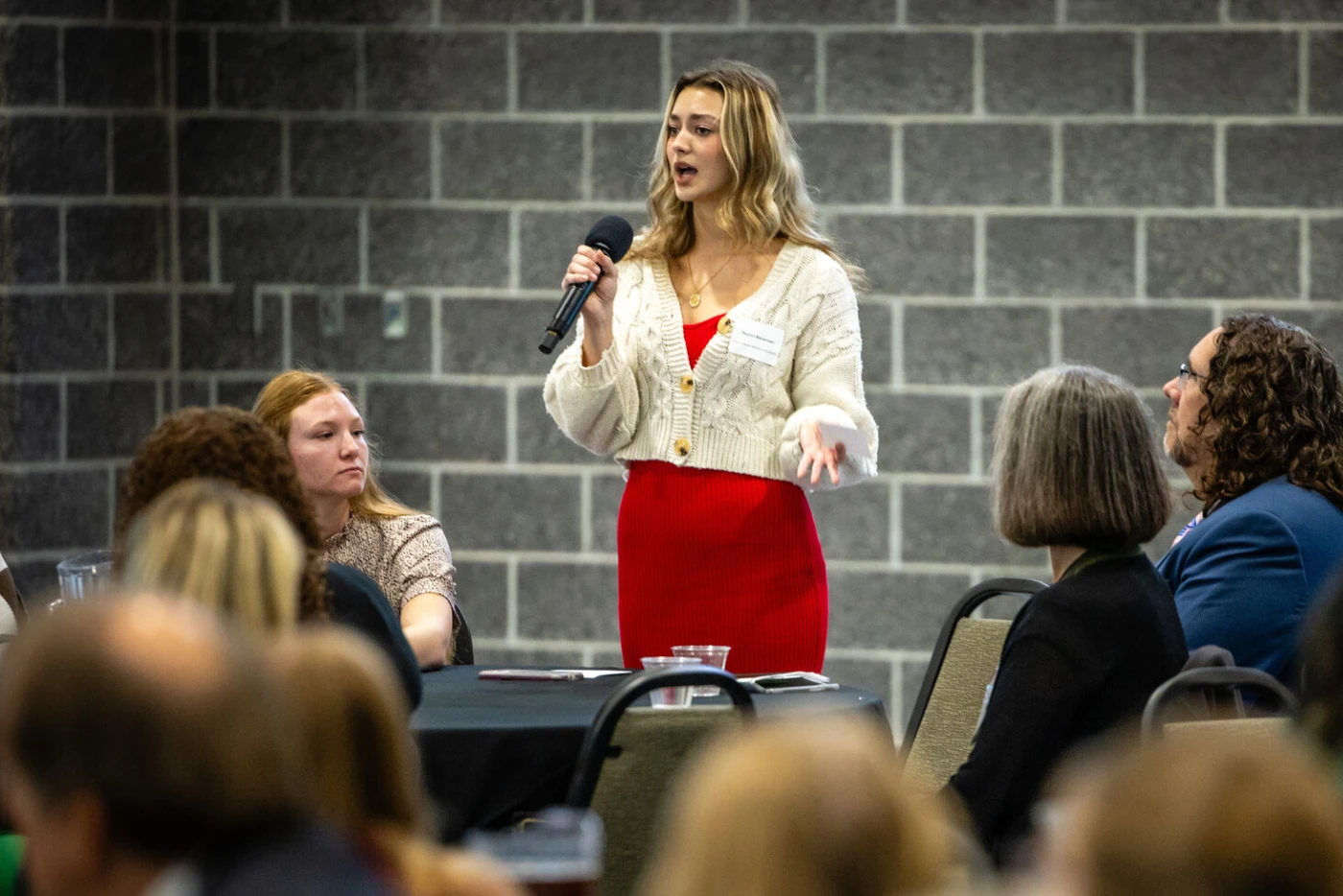 What Does a Communications Major Do? Key Courses and Projects 