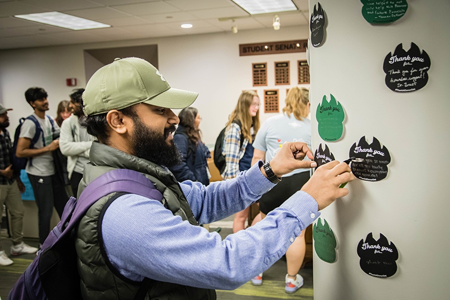 The Northwest community annually expresses gratitude to its donors with thank you notes and other activities during the University's Thank a Donor Day. (Photo by Chandu Ravi Krishna/Northwest Missouri State University)
