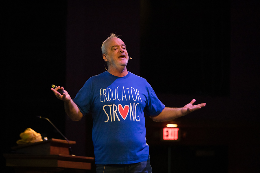 Gerry Brooks presented to a large crowd at the Ron Houston Center for the Performing Arts on Sept. 22. (Photo by (Maria Nino-Elliott/Northwest Missouri State University)