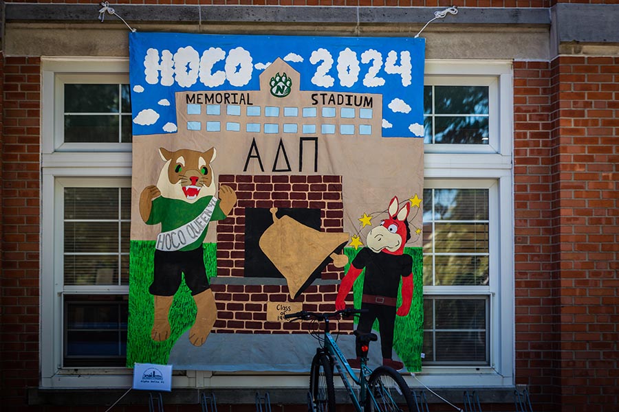 The Alpha Delta Pi banner took first place. (Photo by Chloe Timmons/Northwest Missouri State University)