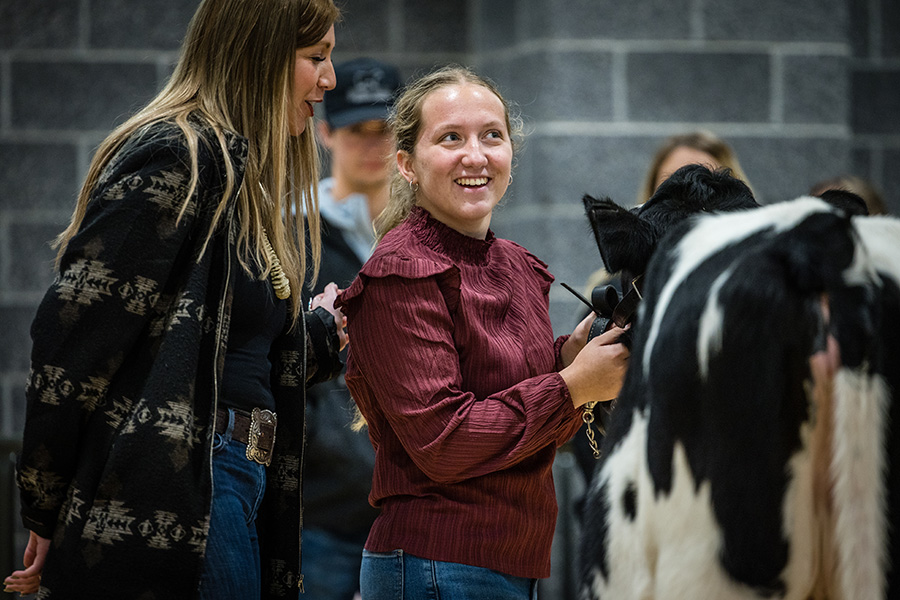 Networking opportunities with alumni, in addition to one-on-one interactions with faculty, help students build their knowledge and professional skills. (Photo by Todd Weddle/Northwest Missouri State University)